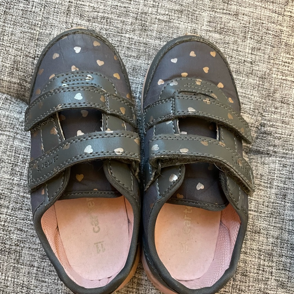 Toddler - Size 11 Carter shoes.